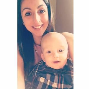 Meet your Posher, Adrienne